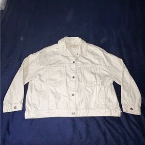 We The Free off-white oversized Distressed jean jacket Women’s Medium